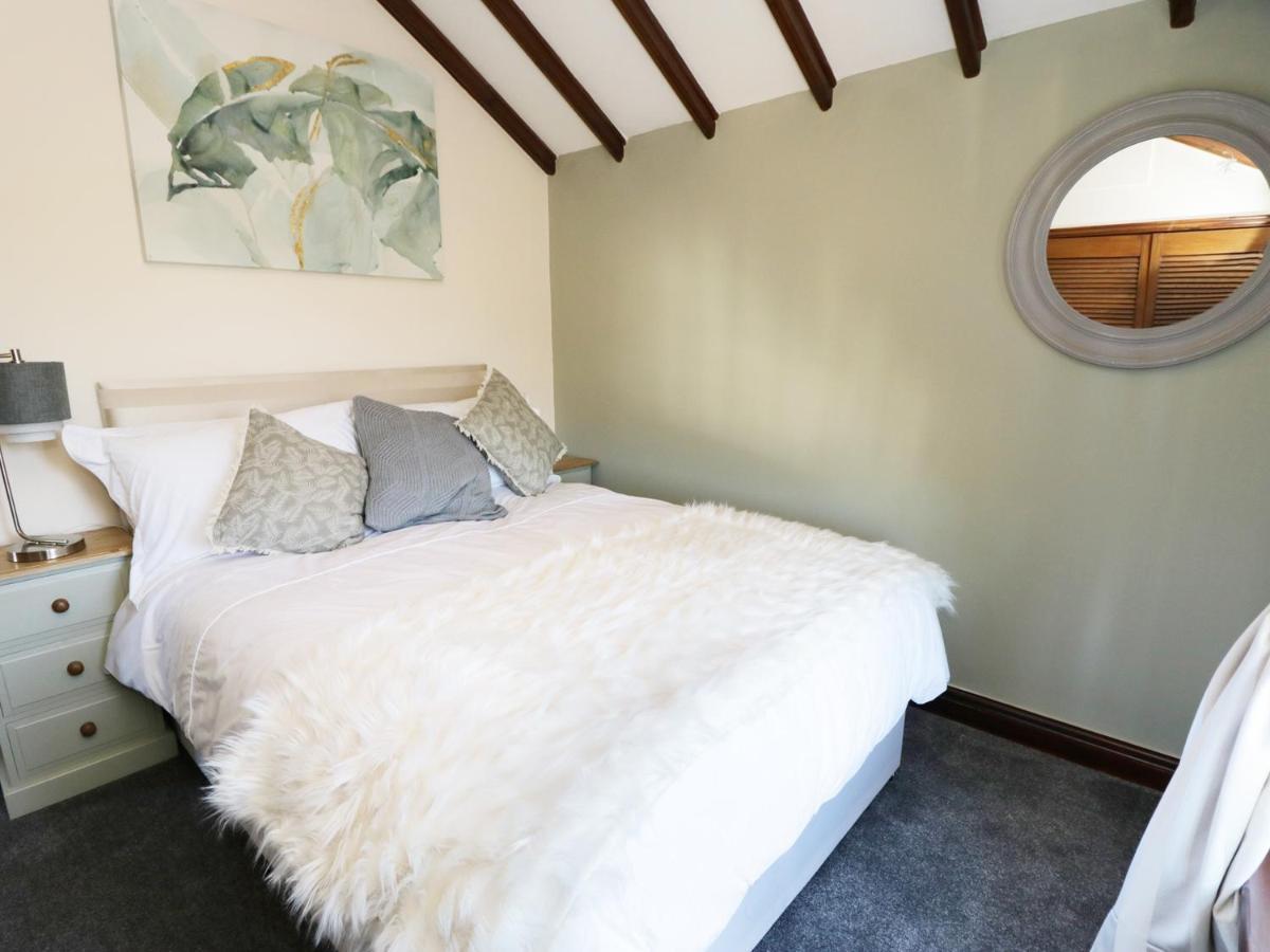 King'S Cottage Crakehall Экстерьер фото