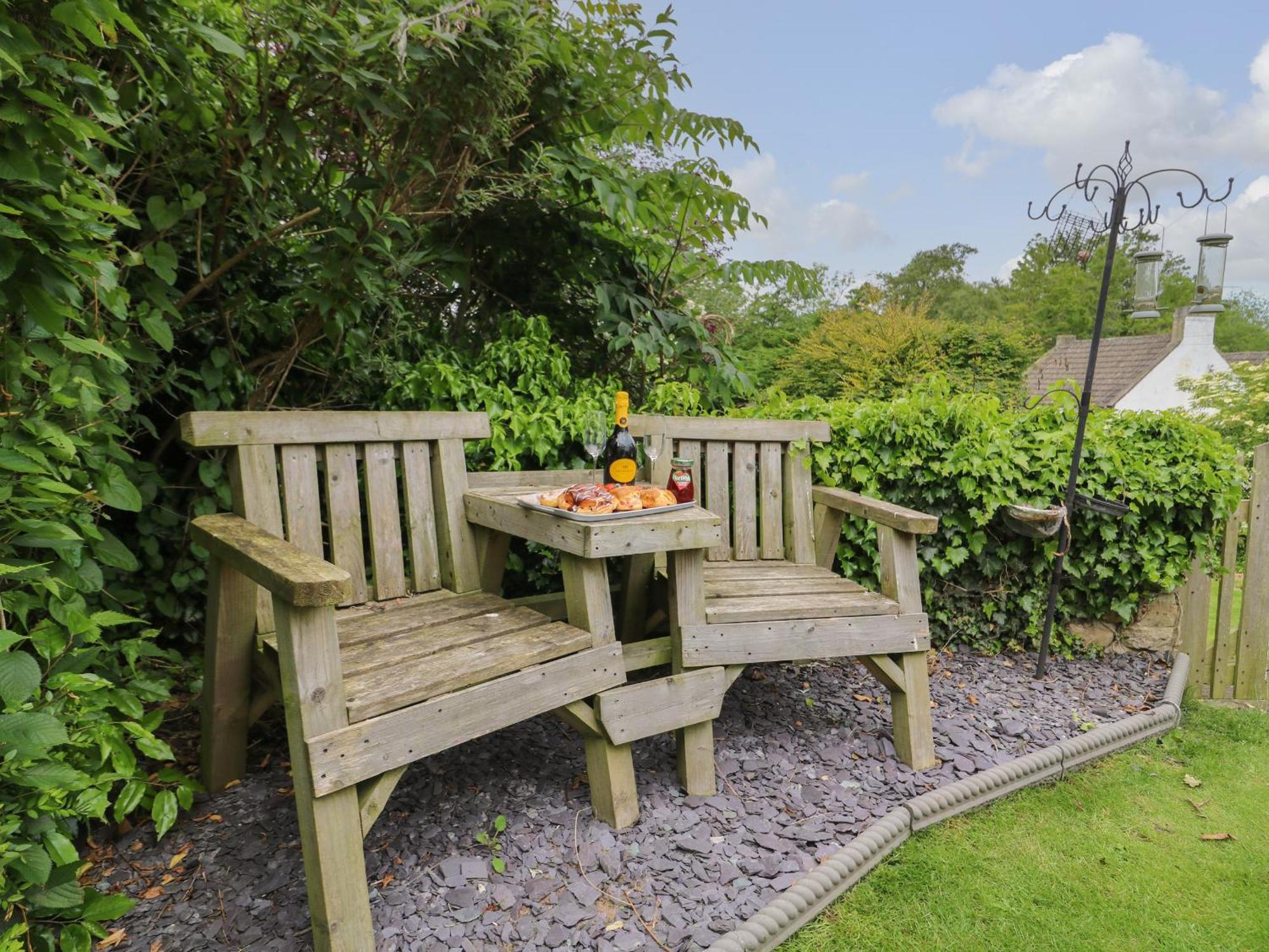 King'S Cottage Crakehall Экстерьер фото
