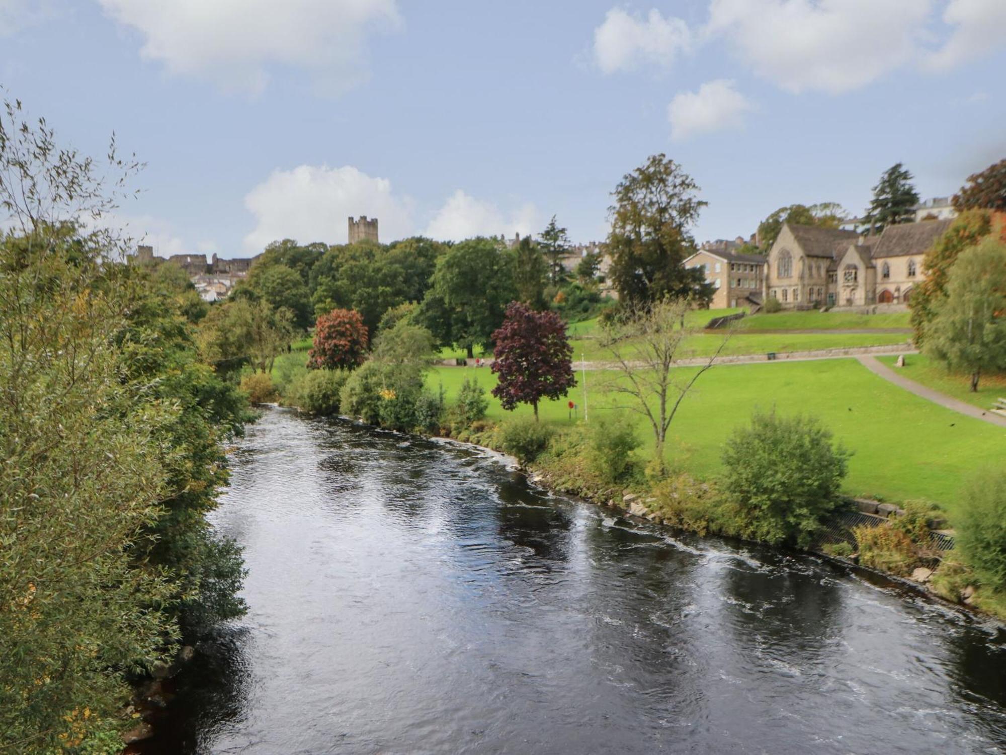King'S Cottage Crakehall Экстерьер фото